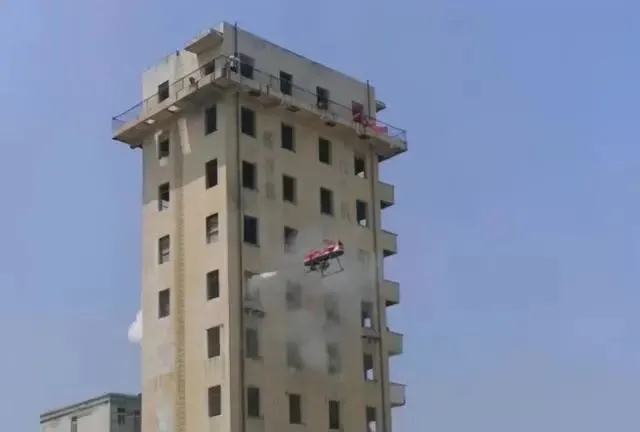 100米以上高層建筑消防,旋翼無(wú)人機(jī)實(shí)現(xiàn)了(圖2)
